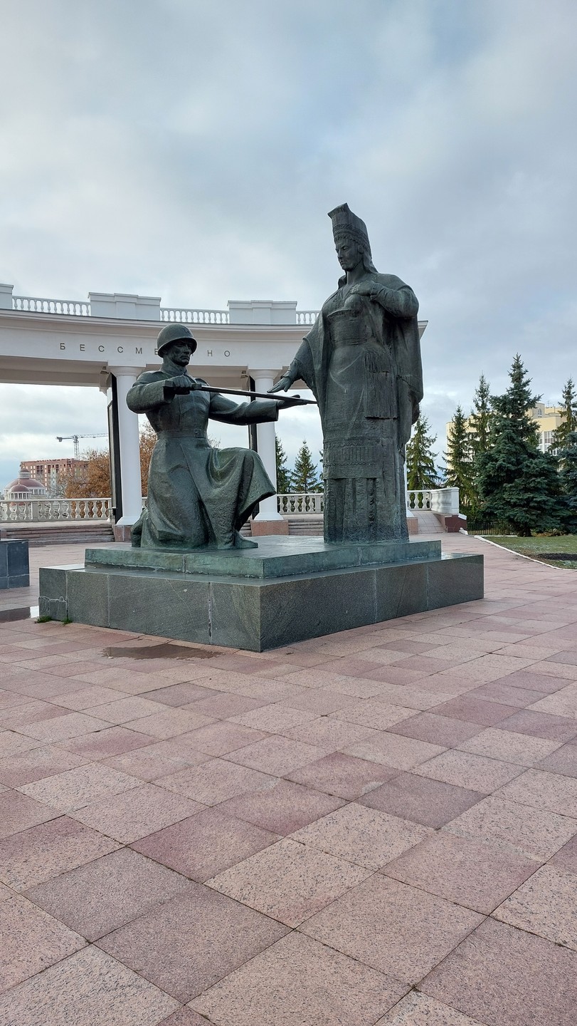 Замечательная экскурсия! Юлия великолепный экскурсовод! Два часа на одном дыхании! Рассказ увлекательный, структурированный, доступный, запоминающийся. Какая