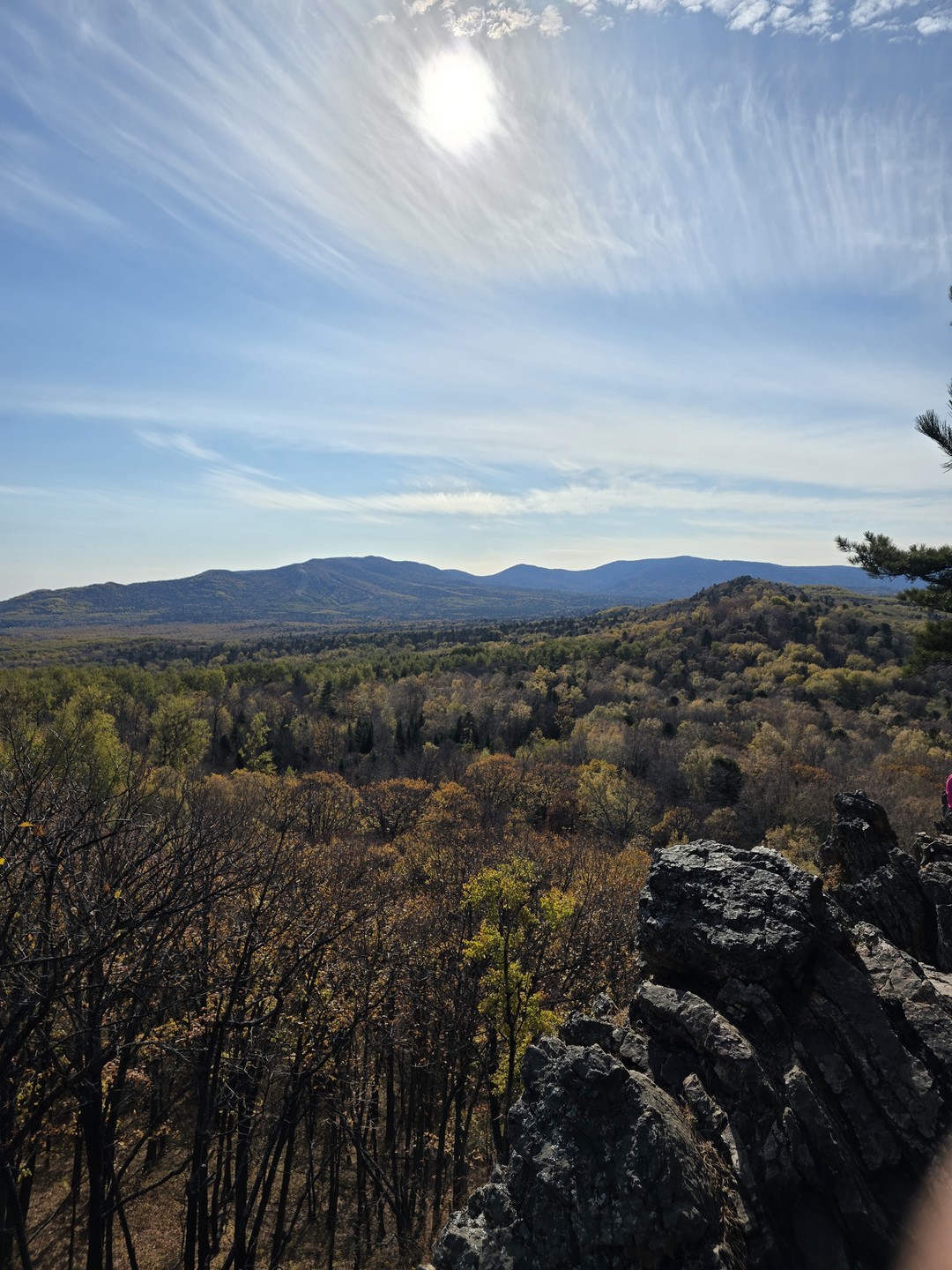 Очень интересная экскурсия по Хехциру. Василий отличный рассказчик и хорошо знает историю и природу))