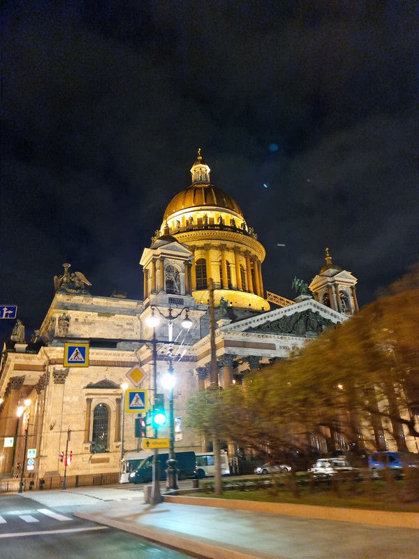 Фото к экскурсии Неспящие в Петербурге