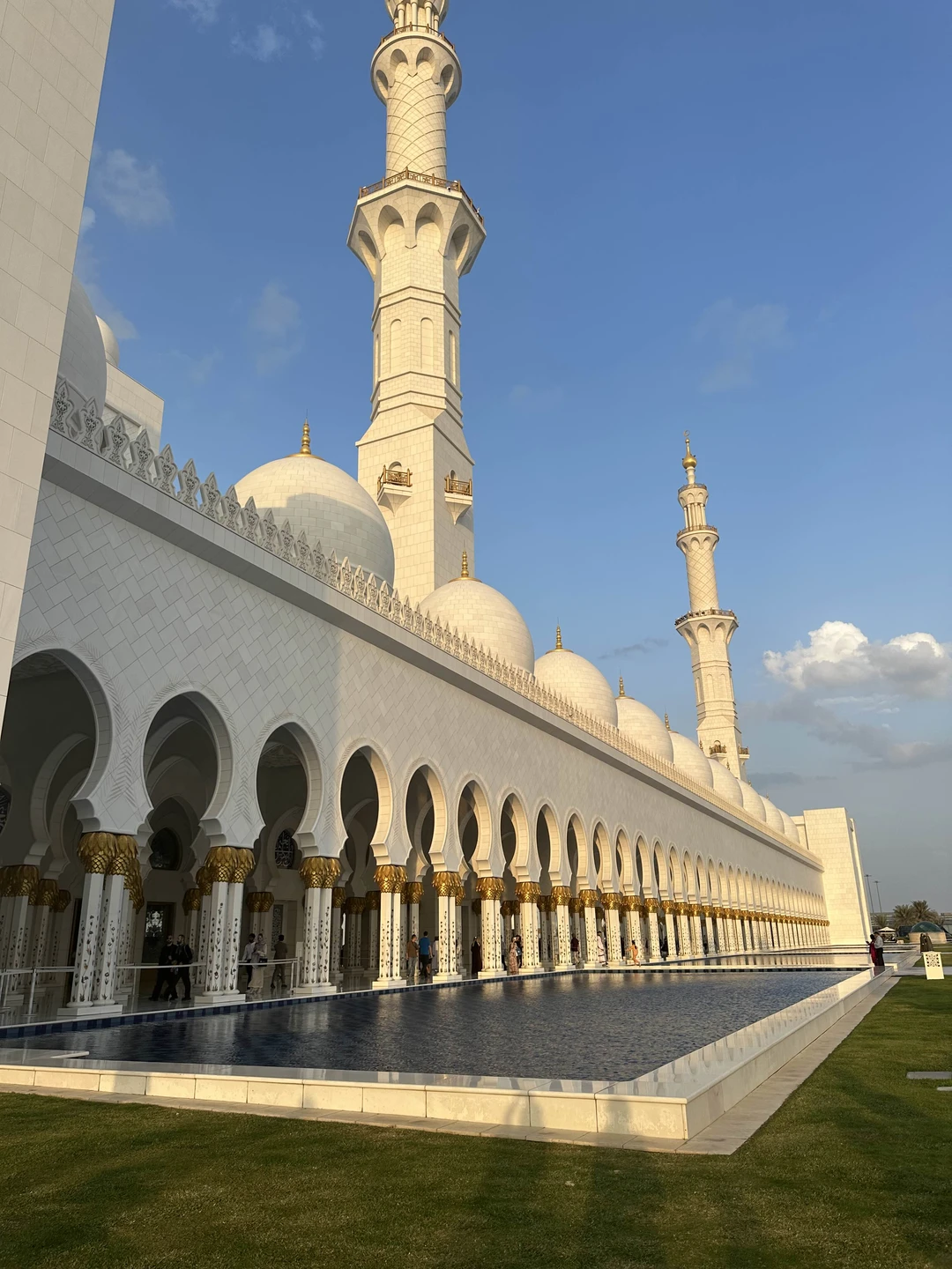 Экскурсия из Дубая в Абу-Даби в мини-группе (Анастасия)