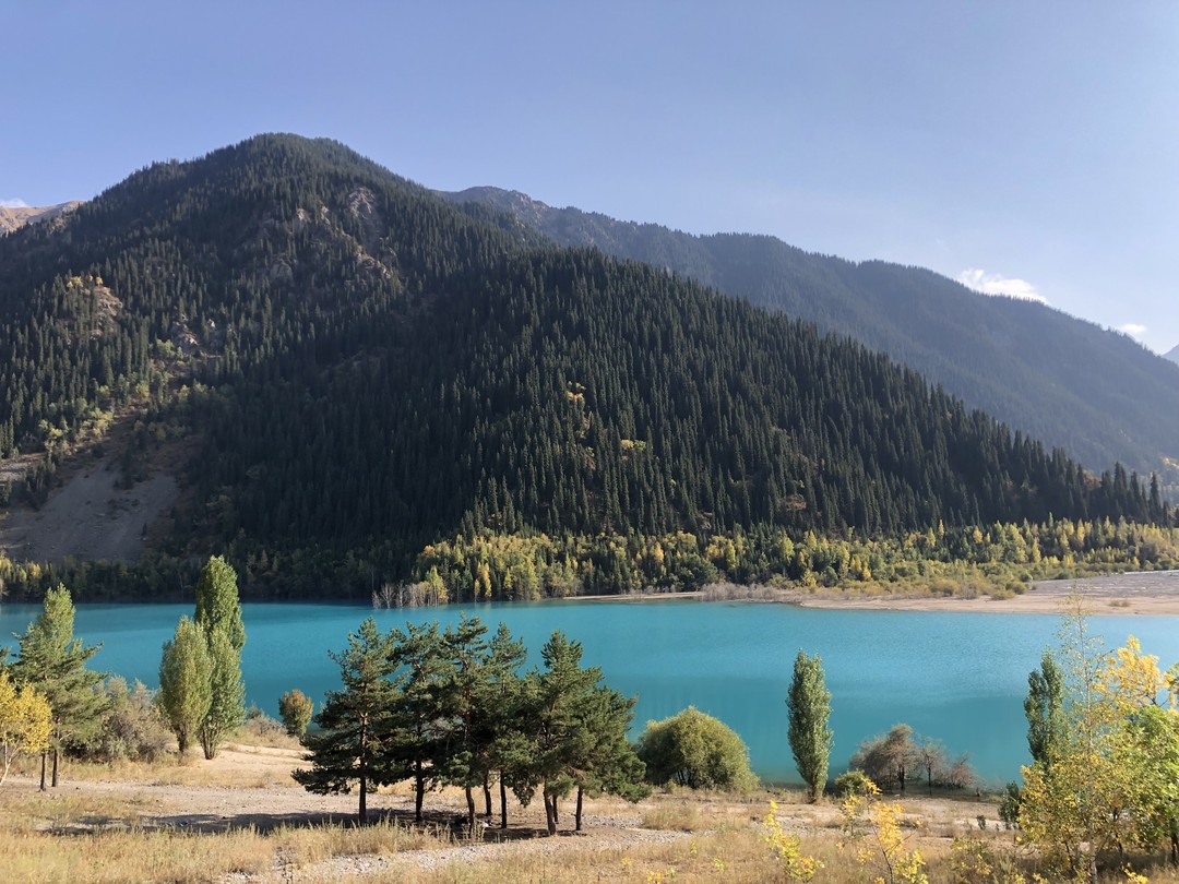 Спасибо Динаре за такой активный и чудесный день: история, природа - мы узнали много интересного! Грамотно составленный маршрут очень понравился