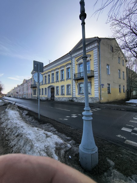 Нам очень повезло с гидом Мариной. Мы много где побывали, есть с кем сравнивать. Марина выросла