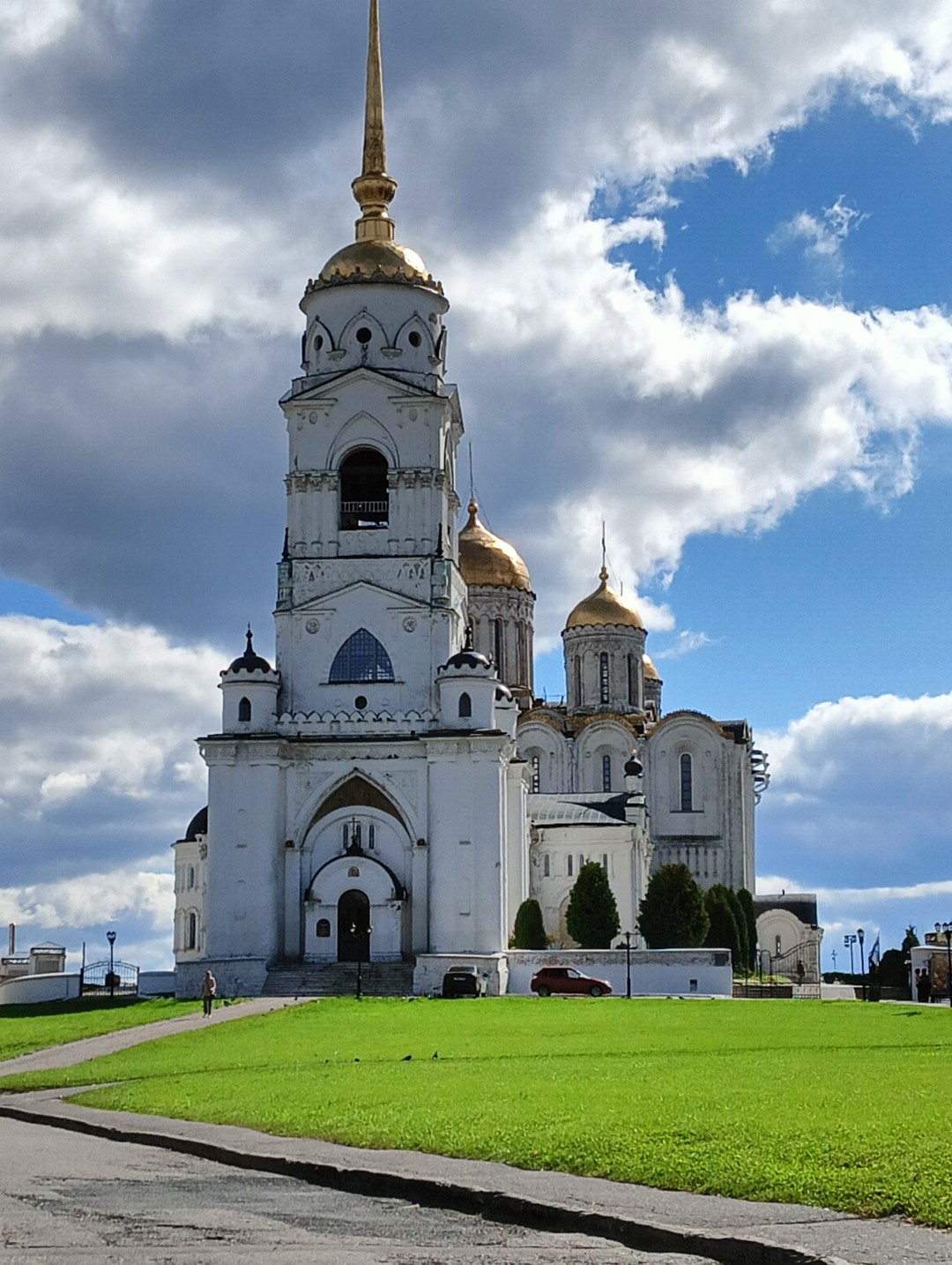 Прекрасно организованная экскурсия, замечательный экскурсовод. От экскурсии остались незабываемые впечатления, хотелось бы вернуться в этот город