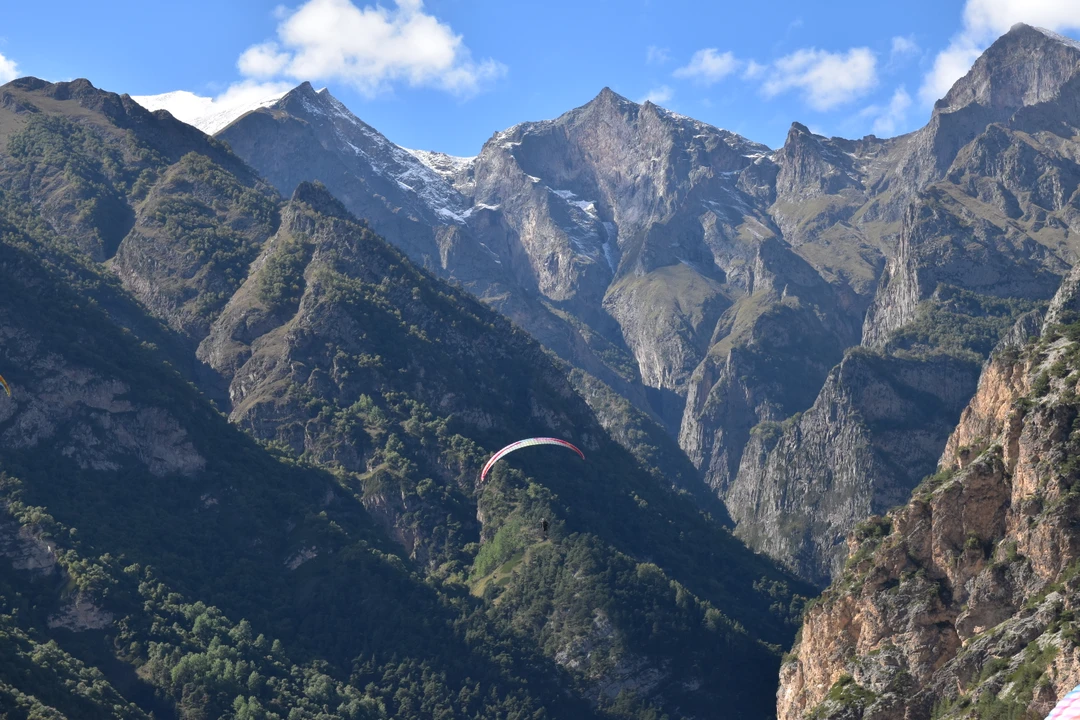 Азамат был для нас проводником в нашем путешествии по Чегемскому ущелью и окрестностям. Поездка проходила на