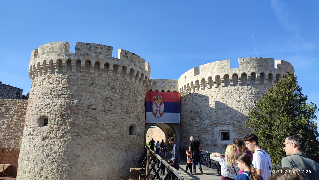 Великолепно проведённая экскурсия. Море разнообразной и интересной информации. На самые неожиданные темы и интересы. И главное