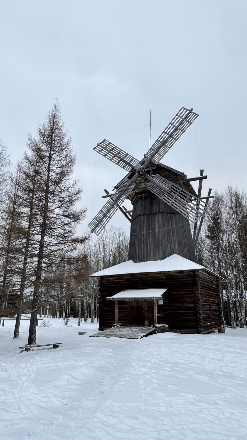 Большая благодарность Татьяне за интереснейшую экскурсию в Малые Корелы и Лявлю. Очень комфортабельный автомобиль с приятнейшим