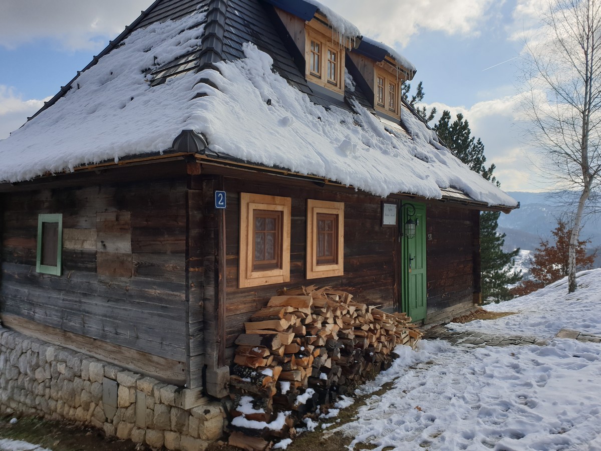 Дрвенград Эмира Кустурицы и узкоколейка «Шарганская восьмёрка»