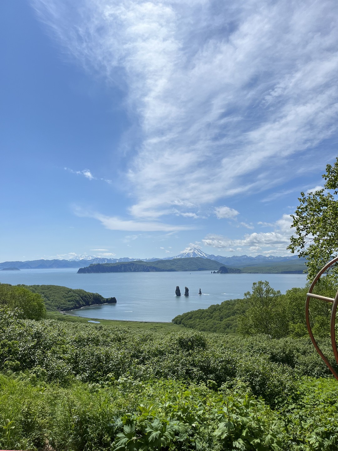 Отлично провели день на экскурсии с Анной: уверенный водитель, отличный собеседник и очень милая девушка. Сказочные