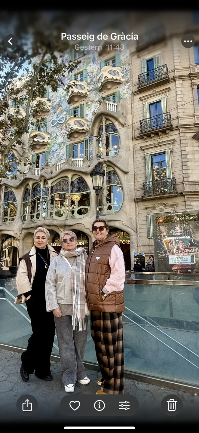 Хочу выразить свою искреннюю благодарность гиду Елене за незабываемую экскурсию по Барселоне!
