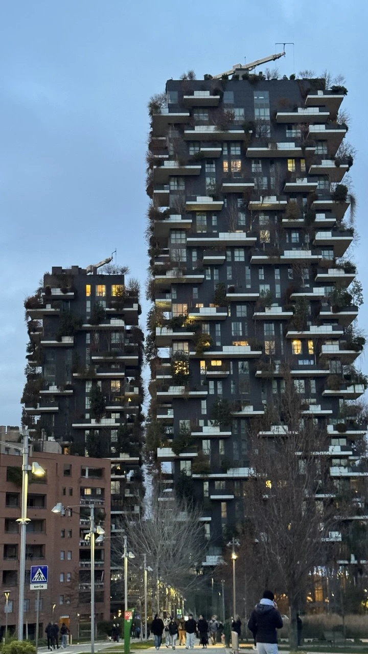 Огромное спасибо Артуру, что откликнулся на нашу просьбу провести экскурсию - просили день в день и