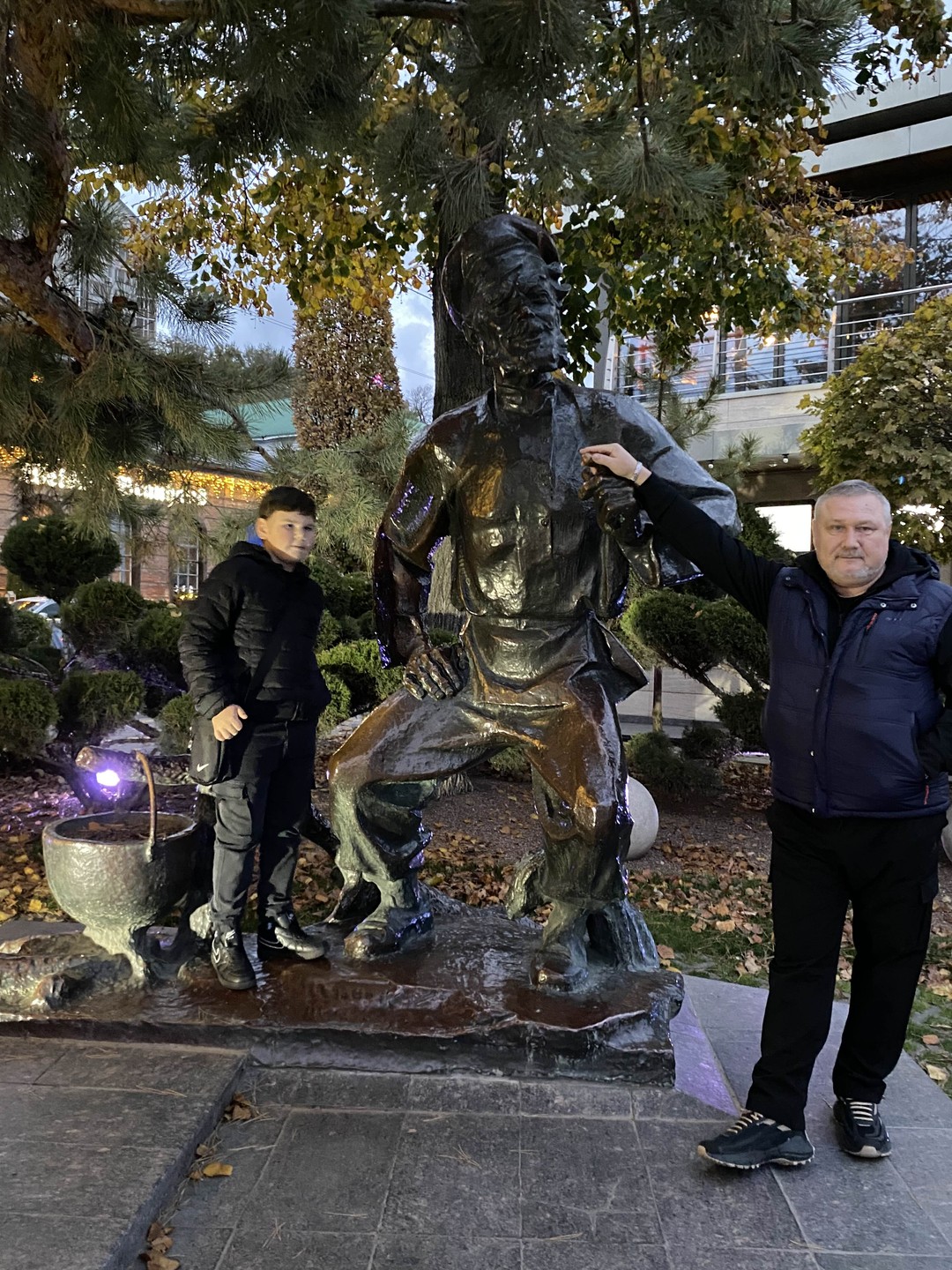 Ростов - город на Дону, на Доне (Анжелика)