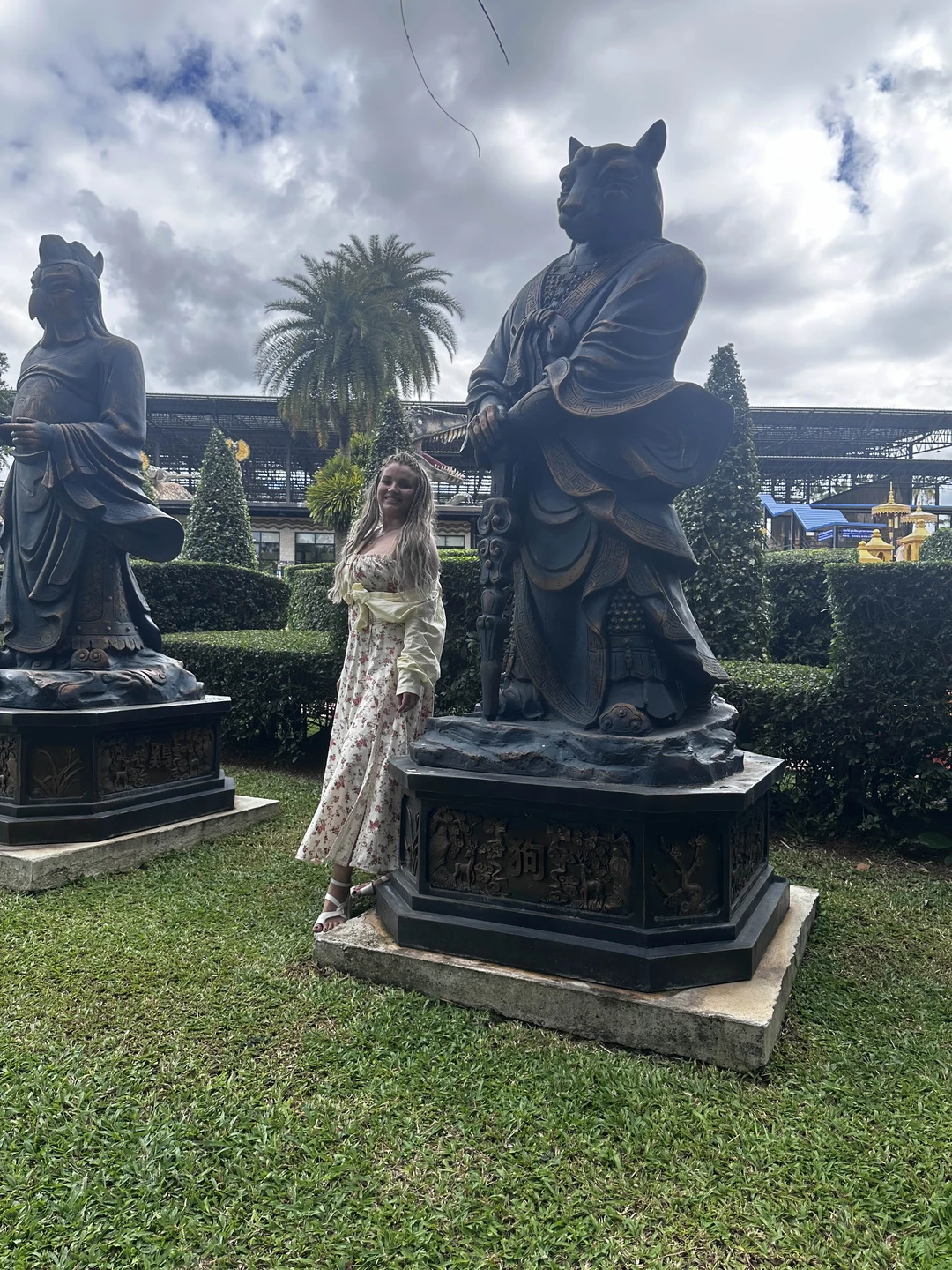 Это восторг!! Безумно красивое метро 😍😍😍 столько разных локаций!! 😻😻