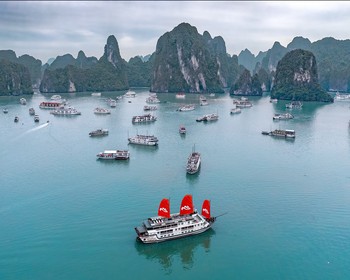 Остров Кат Ба и залив Халонг