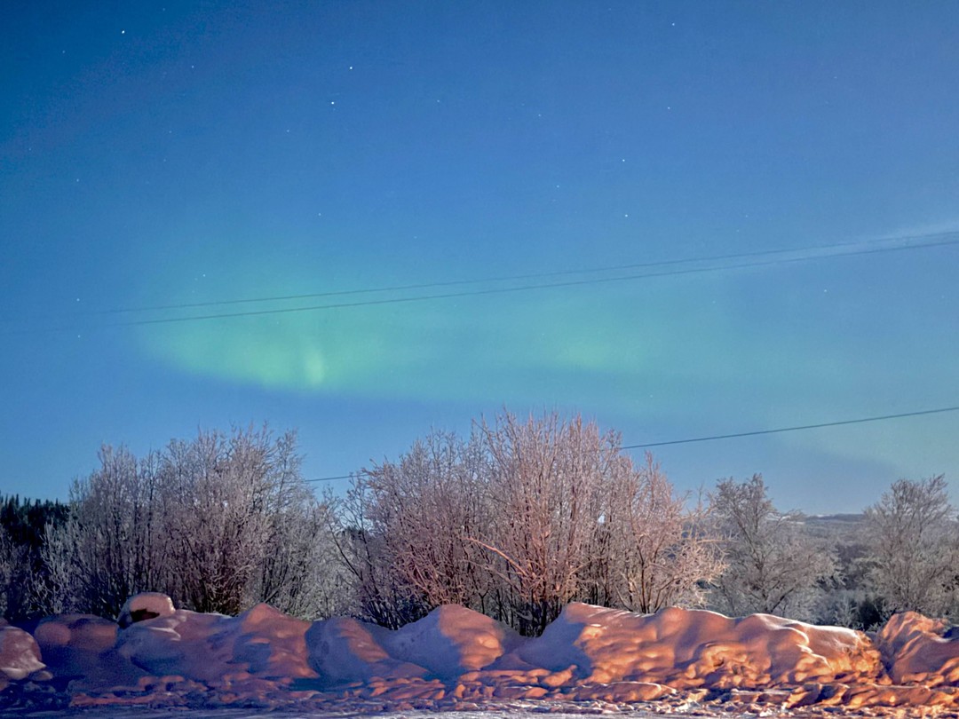 Экскурсия прошла отлично! Александр заранее связался, обговорил организационные моменты. Приехали на первую локацию до основного наплыва