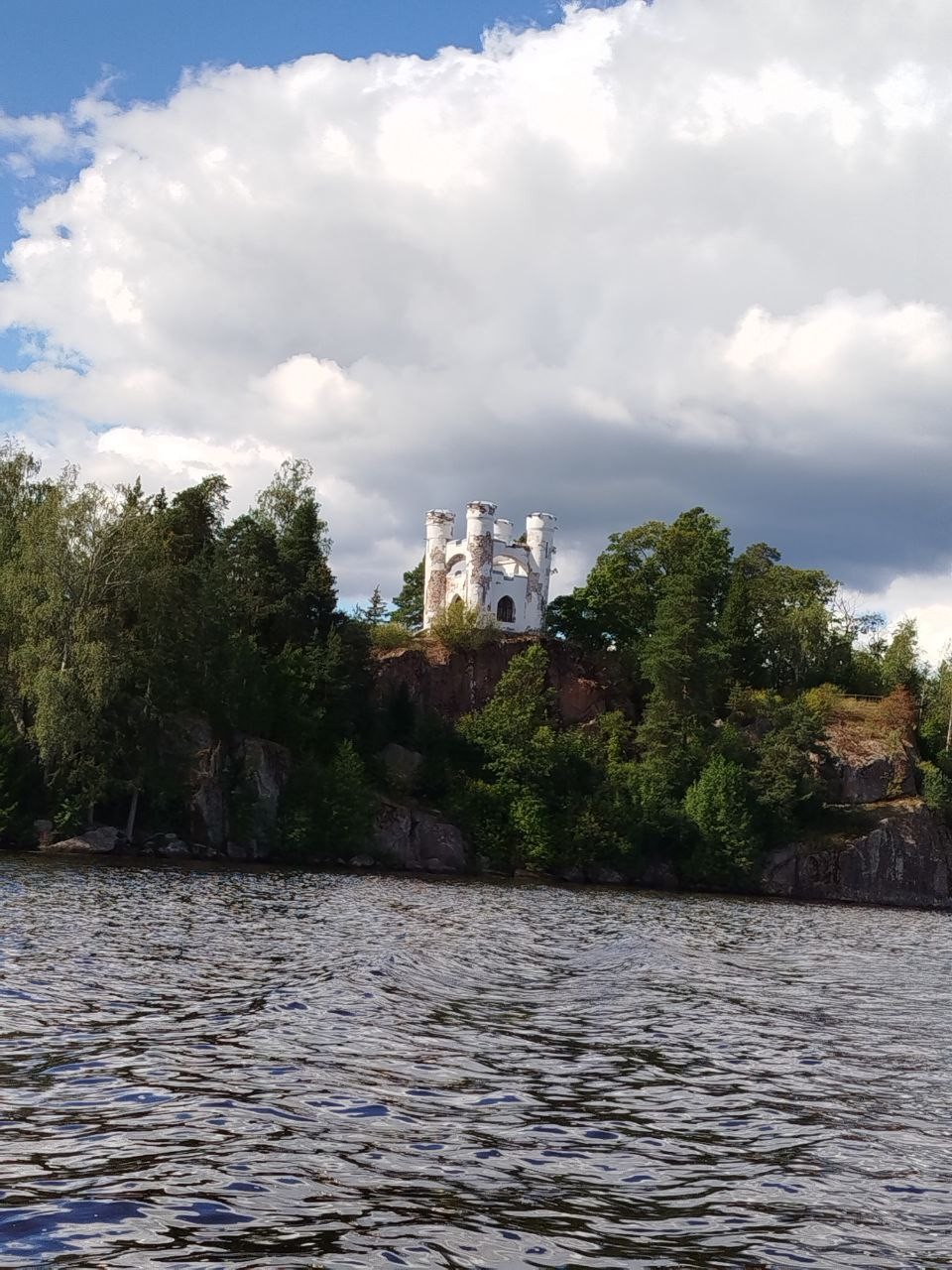 Вдоль берегов Выборга и парка Монрепо - на скоростном катере в мини-группе (Людмила)