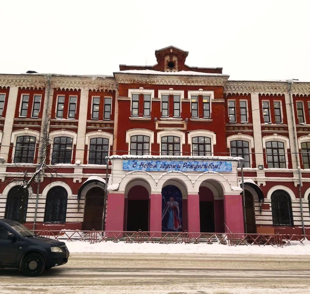 Узорочье ярославских слобод: экскурсия с мастер-классом по росписи изразца