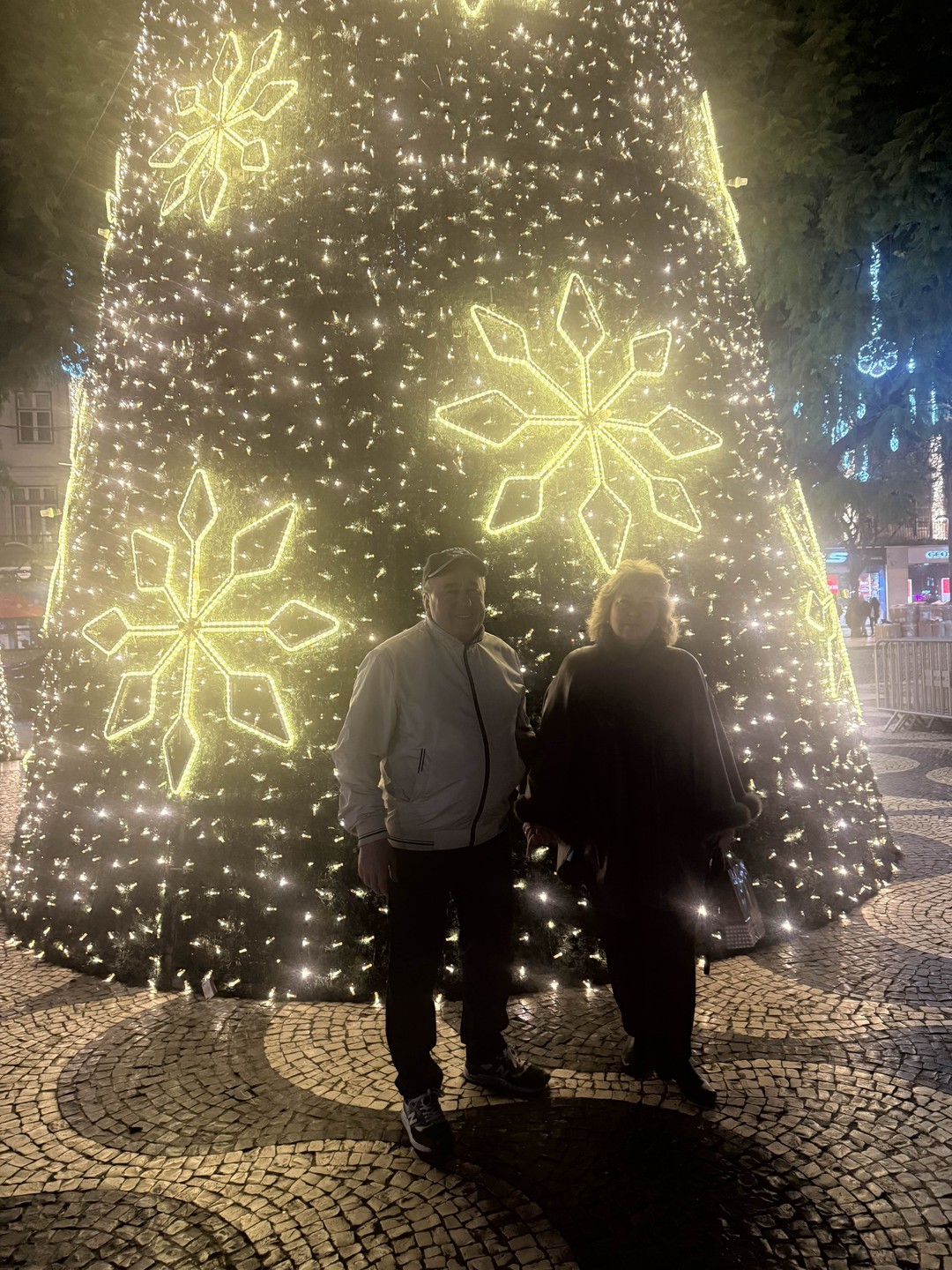 Чудесная экскурсия с чудесным человеком! Именно о таком первом вечере в Лиссабоне я мечтала: Елена не
