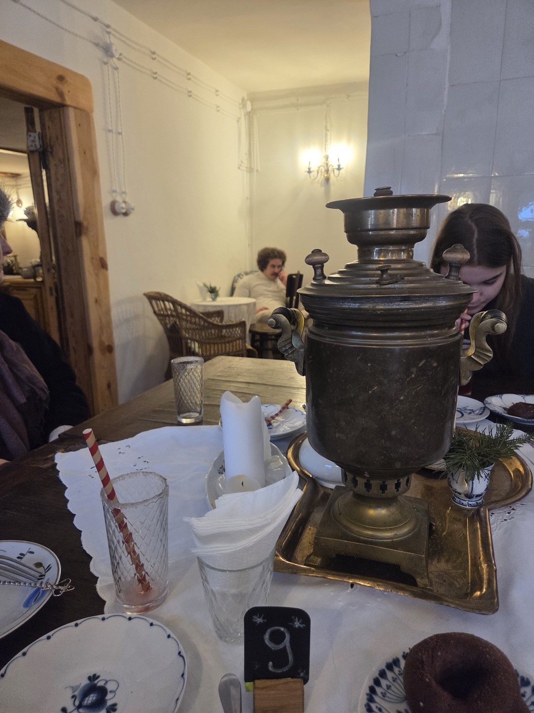 Благодарим Юлию за замечательную экскурсию для нашей семьи, и дети, и взрослые, и бабушка остались довольны прогулкой