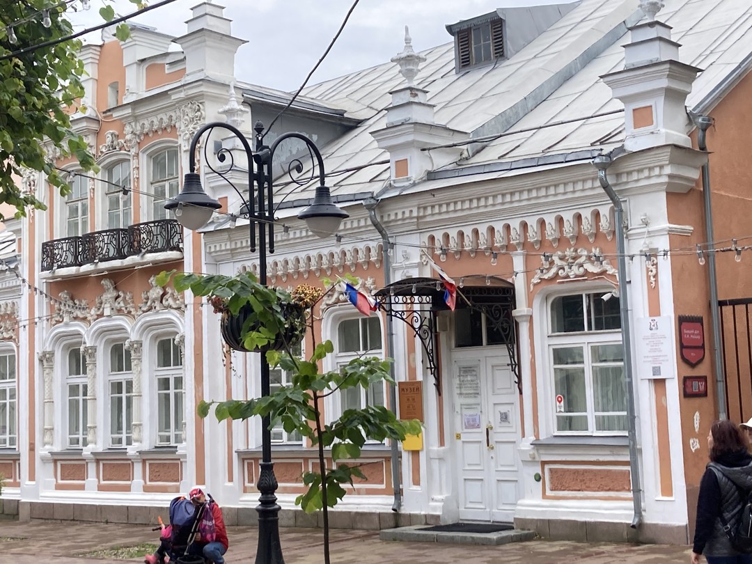 Прекрасная экскурсия. Экскурсовод Наталья очень интересно и профессионально рассказала о Смоленске! Мы влюбились в этот город!