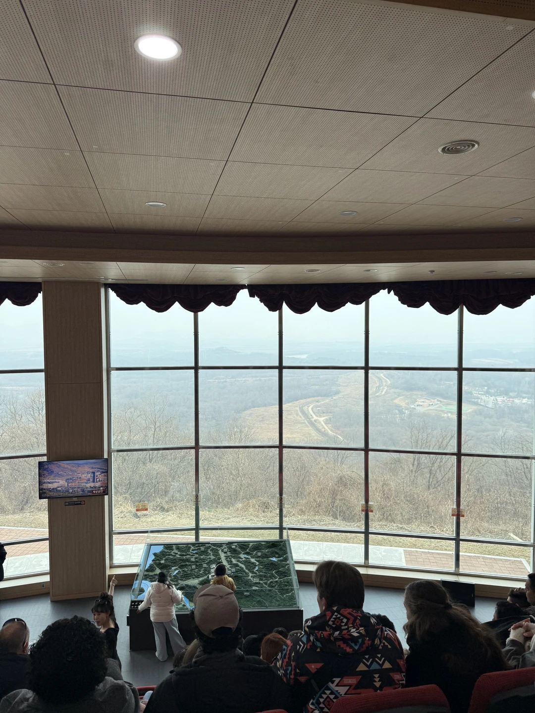 Спасибо большое за экскурсию в DMZ+ подвесной мост. Утром нас встретила Татьяна у отеля, далее мы