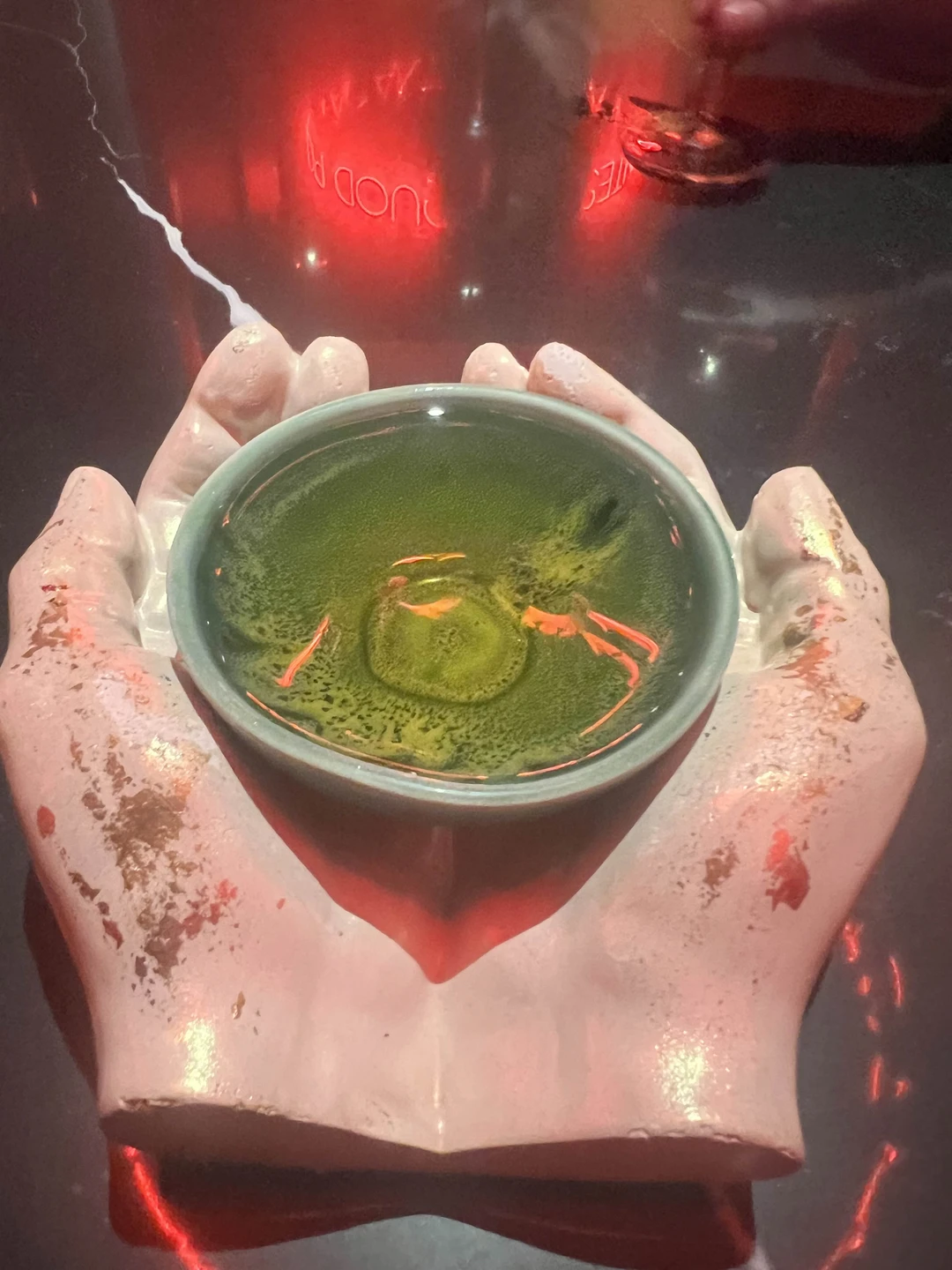 Отличная экскурсия для любителей совместить необычное! В нашем случае это креативные гастрономические заведения, причем каждое со