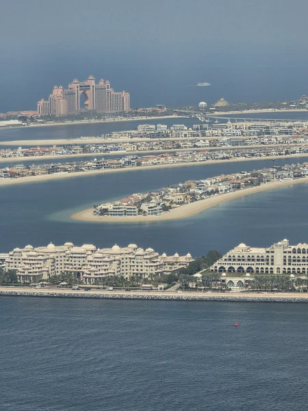 Нормальная обзорная экскурсия, возможно посетить по желанию объекты экскурсии