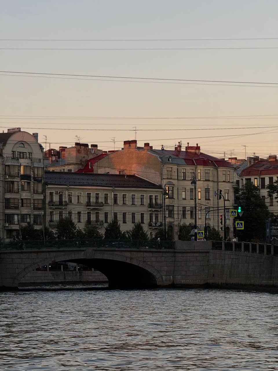 Вдоль Петроградской стороны - на катере в небольшой группе (Маргарита)