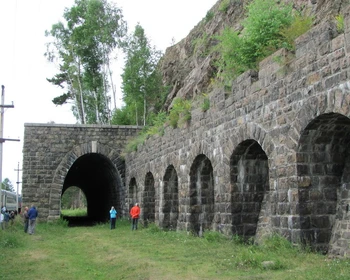 Путешествие по Кругобайкальской железной дороге