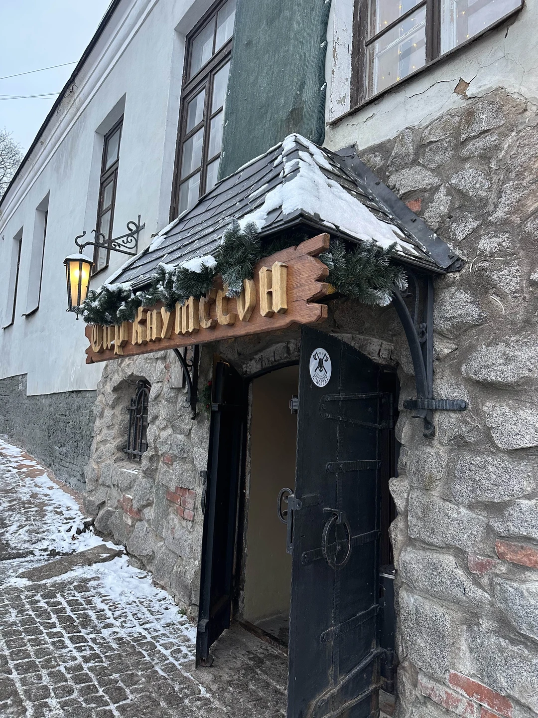 Путешествие по Выборгу на автомобиле с панорамной крышей (Юлия)