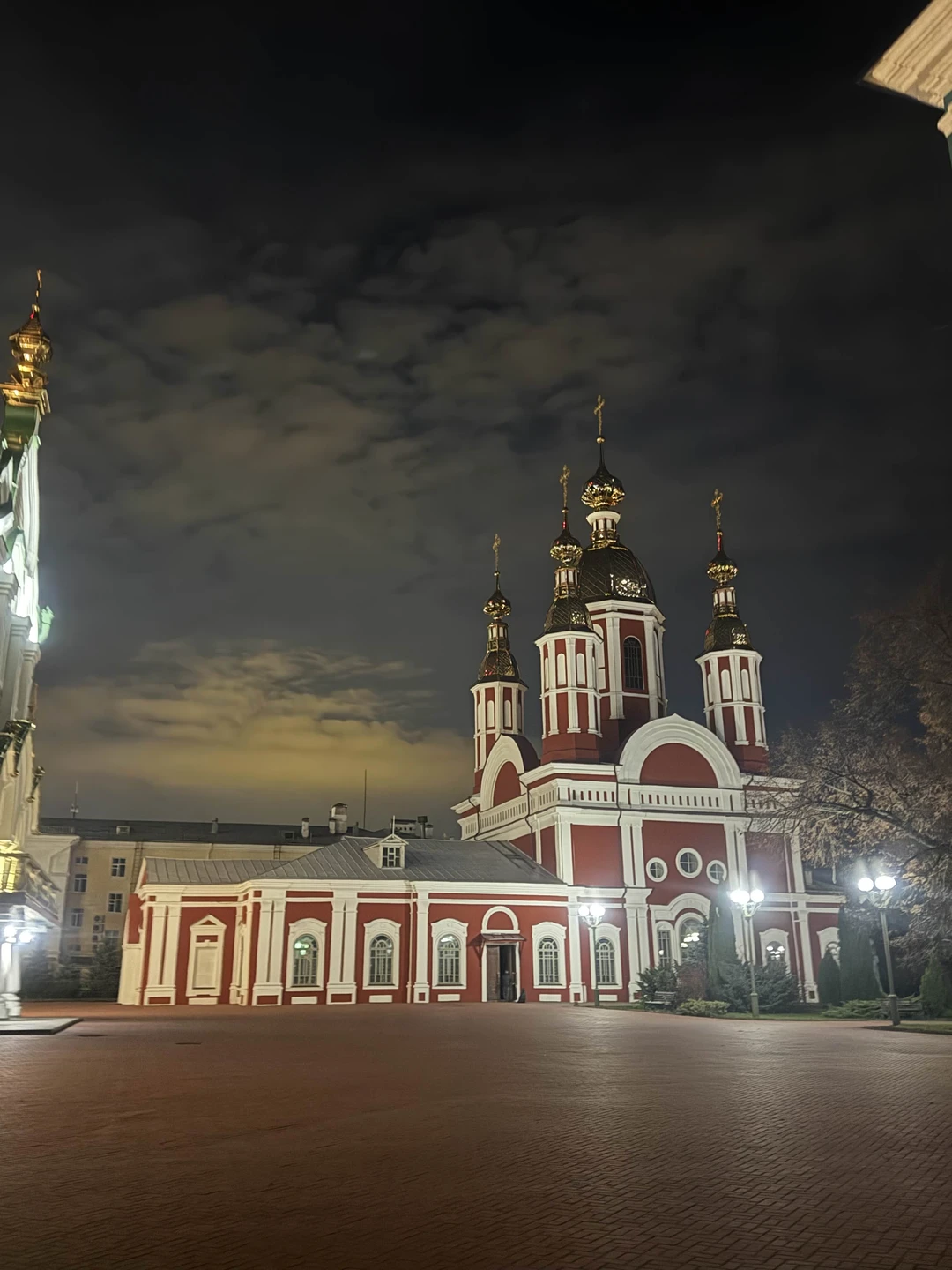 Очень благодарна Марии за проведенную экскурсию, за время которое мы провели вместе, она сумела нас влюбить в Тамбов