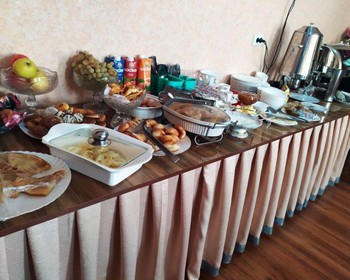 Музей авангарда, экскурсия по городу и отдых