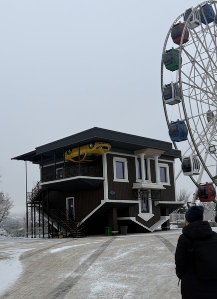 отличная экскурсия, Динара очень много знает, рассказчик отличный. погуляли, посмеялись, поговорили о серьезном, на все вопросы отвечала