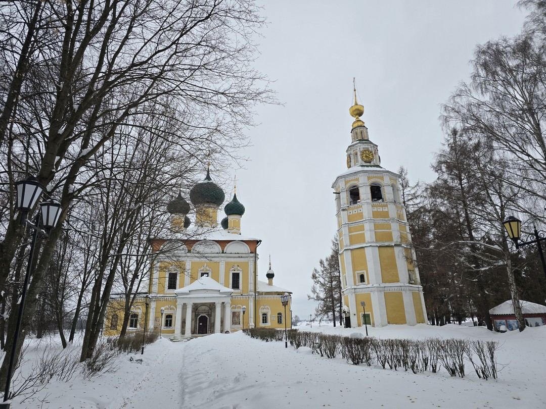 Огромное спасибо Надежде за увлекательную экскурсию по древнему Угличу! С удовольствием послушали рассказ об истории города