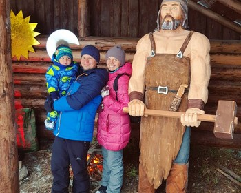 Петрозаводск, приготовление калиток, гастрообед, вотчина Деда Мороза в Карелии и питомник хаски и оленей