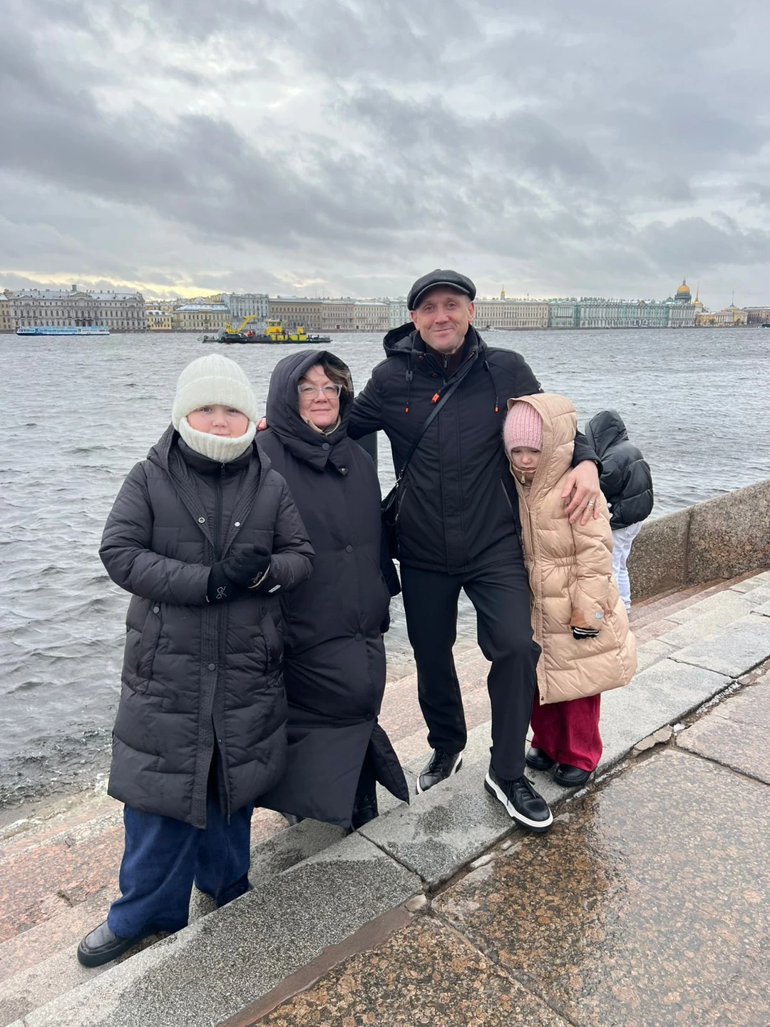 Благодарим Александра за профессионализм,а главное за любовь к родному городу,его истории и людям🤍это было лаконичное общение