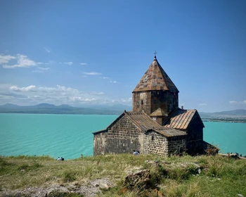Дилижан, обед на озере Севан и Гарни