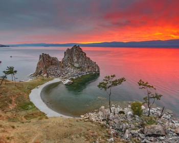 Джипинг по Тажеранским степям, закат с видом на мыс Бурхан