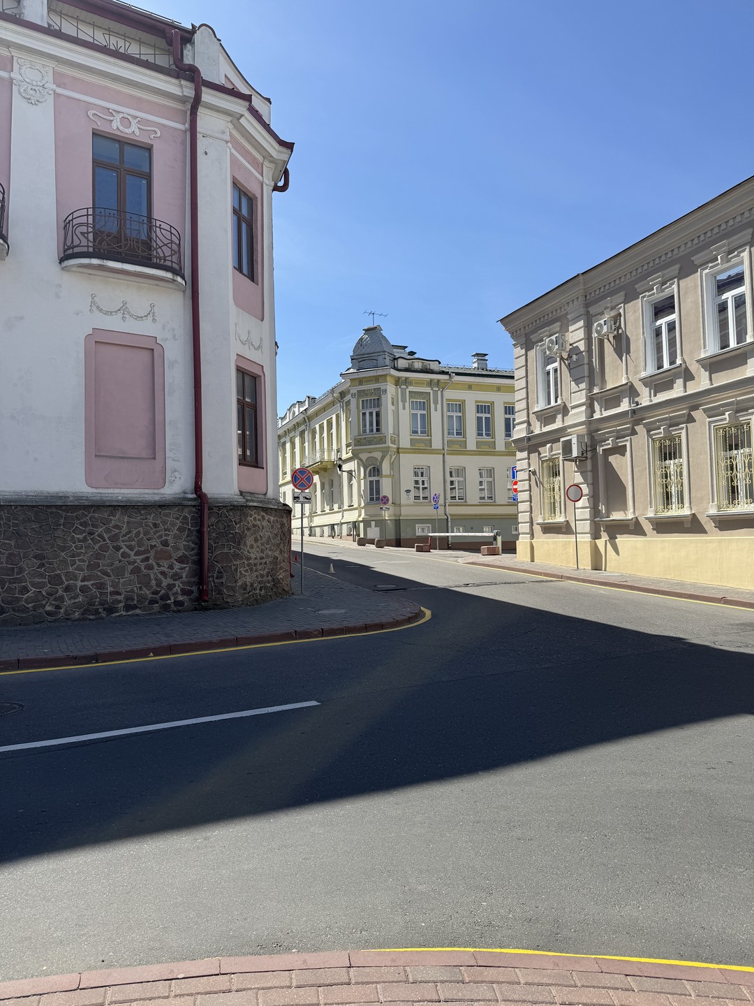 Бронировала изначально экскурсию в мини-группе, по факту получилась индивидуальная)