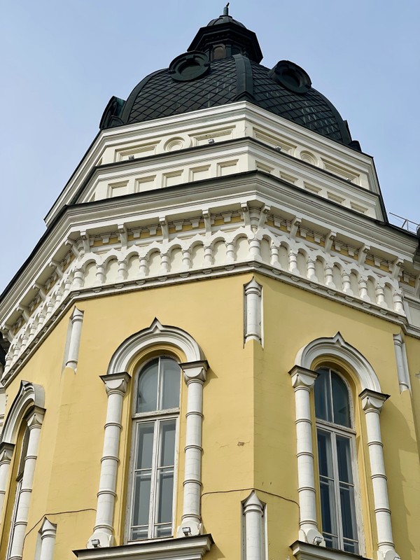 Астрахань: прогулка по Белому городу
