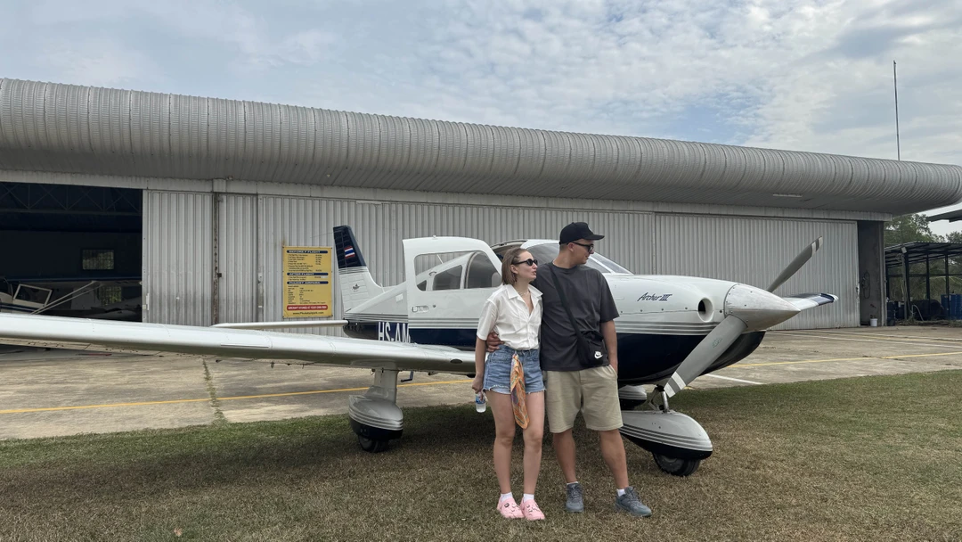 Делала подарок мужу на 30-летие, он давно мечтал так полетать)