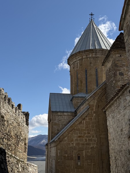 Отличная экскурсия, Карен отлично адаптировал программу под нас (4 взрослых и ребенок), рассказал не только про