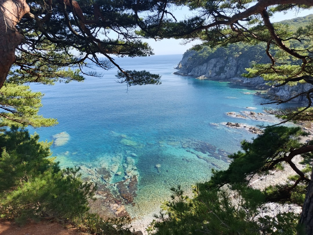 Ездили с гидом Екатериной, это очень круто!!! Непроходимая дорога была ей не почем! Довезла с ветерком