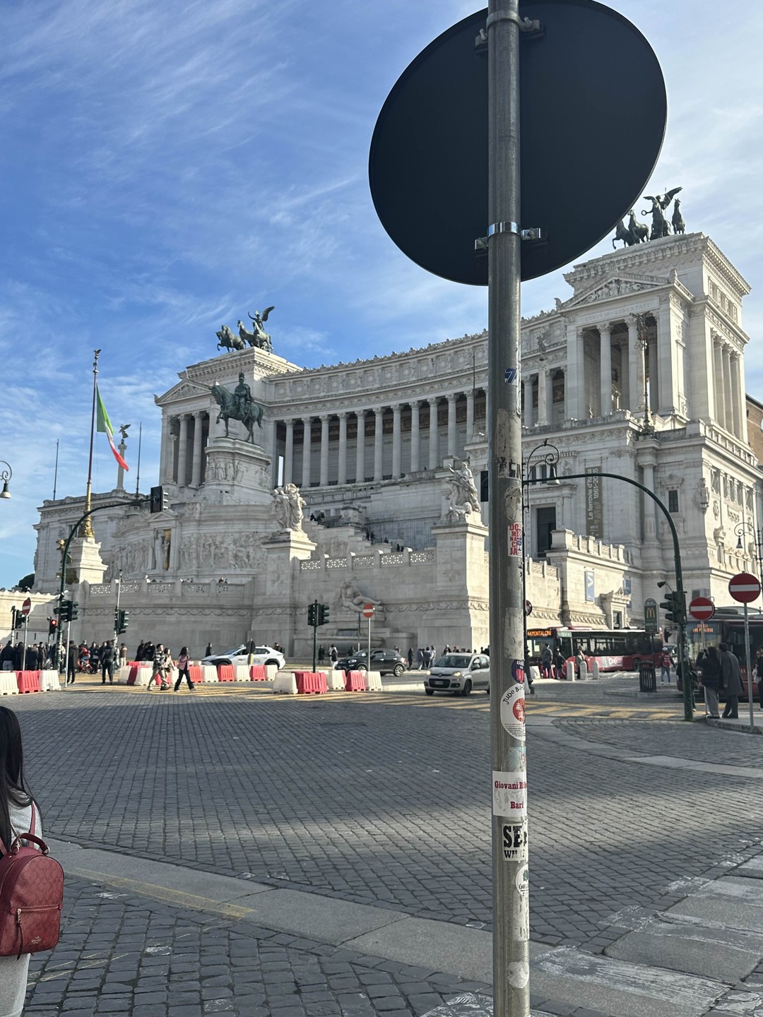 Очень насыщенная, познавательная и в то же время не обременительная прогулка по достопримечательностям Рима. Большое спасибо