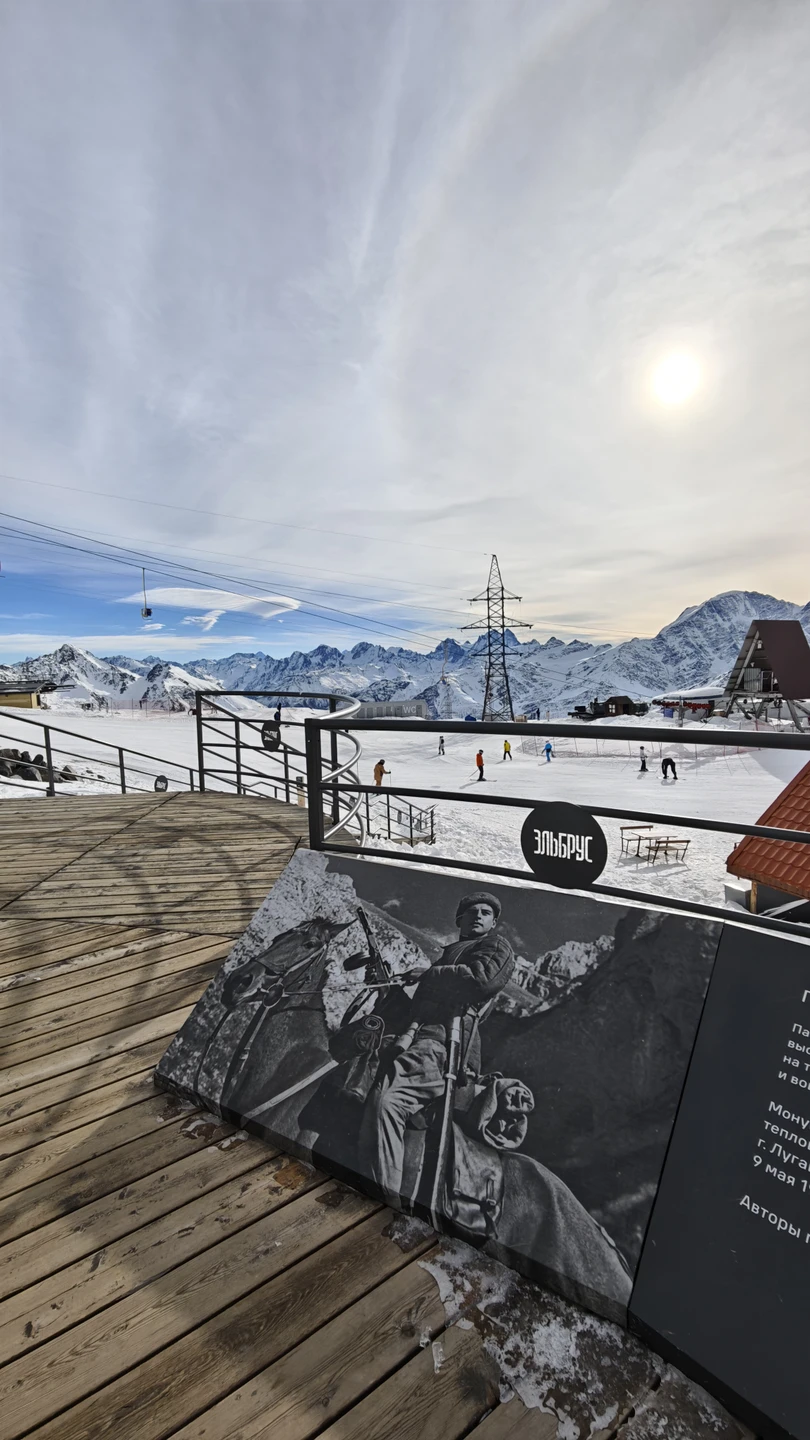 Огромное спасибо за прекрасную экскурсию! Всё было просто великолепно: отлично составленный маршрут, который позволил увидеть самое