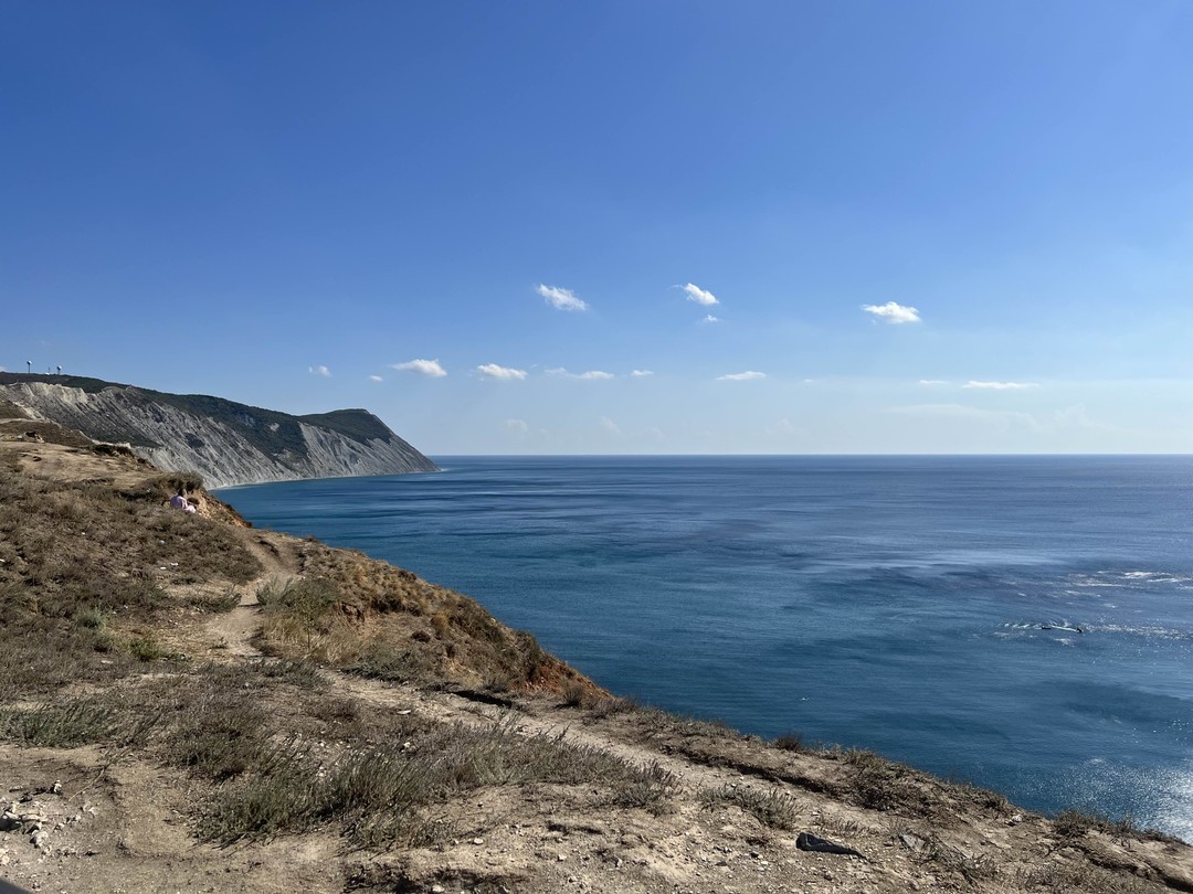 К Ласточкиным гнёздам и Кипарисовому озеру - на внедорожнике (Сергей)