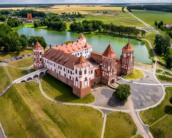 Мирский и Несвижский замки, переезд в Брест