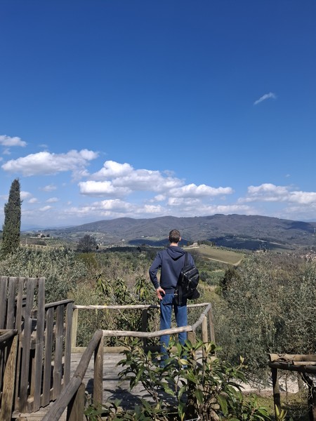 нам очень понравилась экскурсия с Надеждой. 🫶очень насыщенная,интересная экскурсия по сердцу Тосканы ❤️время прошло незаметно, а