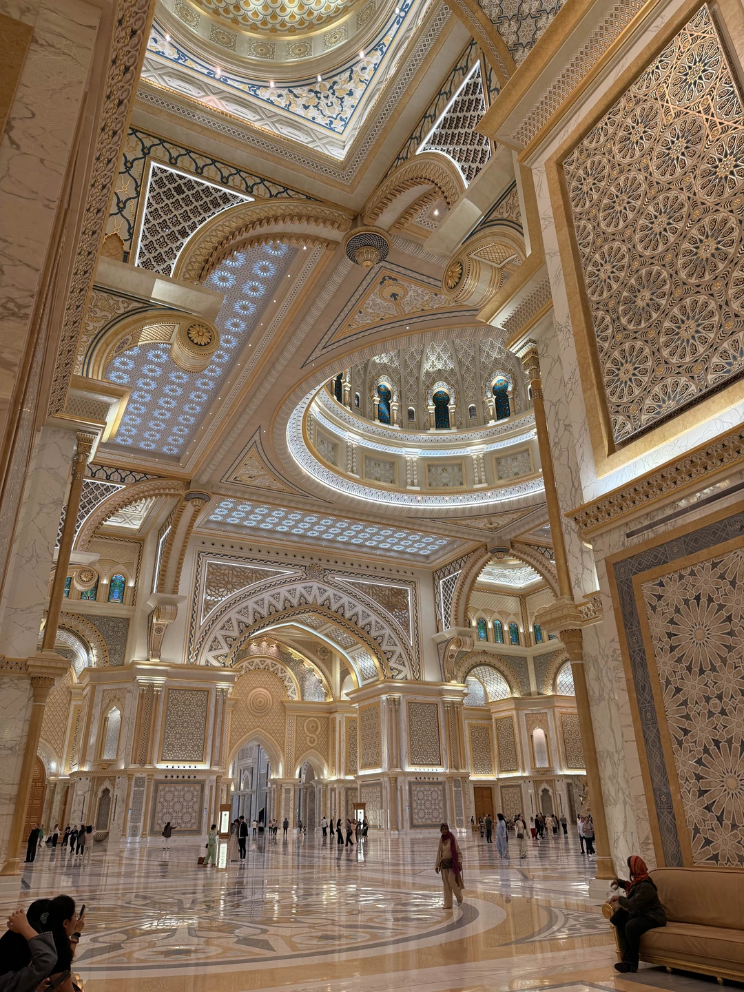 Экскурсия из Дубая в Абу-Даби в мини-группе (Кристина)