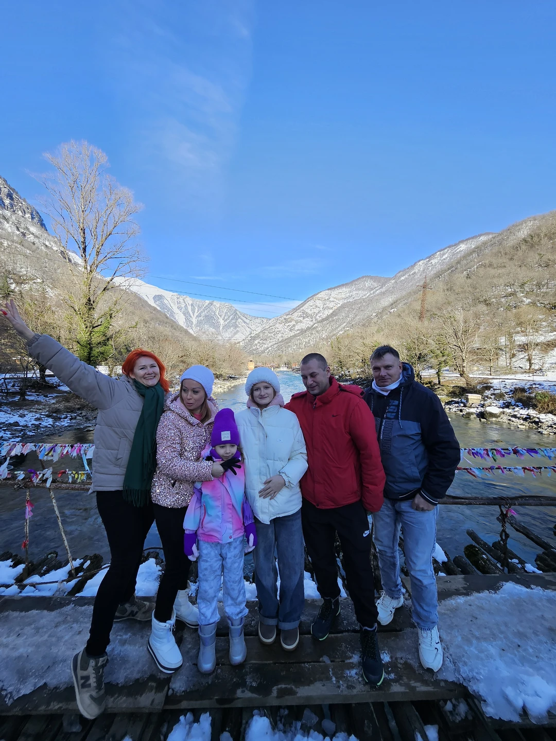 Душевное оправдало своё название! Супер гид, супер маршрут, шикарная погода, в общем всё совпало! Инал- профи