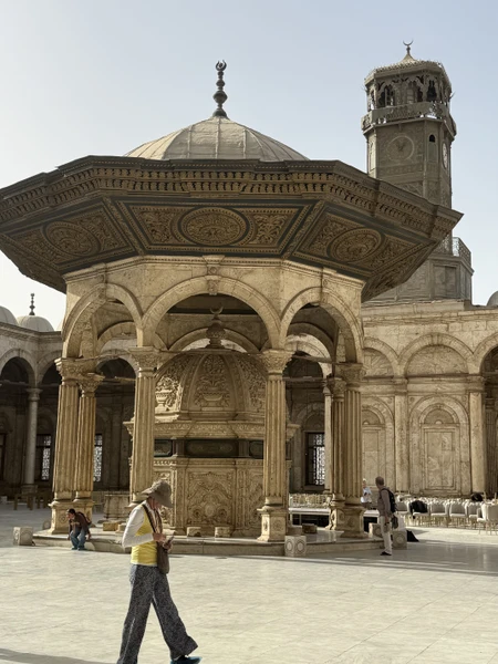 Спасибо большое Ибрагиму за отлично проведенную экскурсию, внимание к тому, что нам было интересно, очень хороший